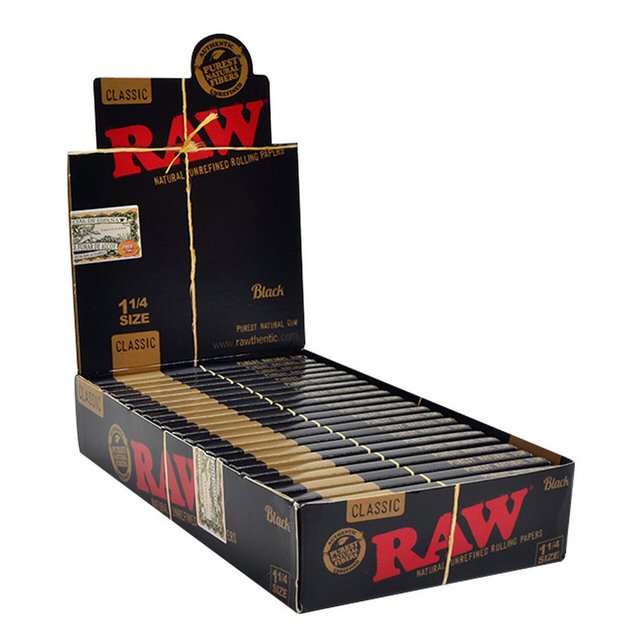 Raw Black Classic Paper 1 1/4 50'S/24CT